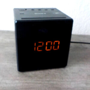 Sony Alarm Clock Fm/Am Radio ICF C1 LED Black Square Shape Dual Alarm Desktop 4"